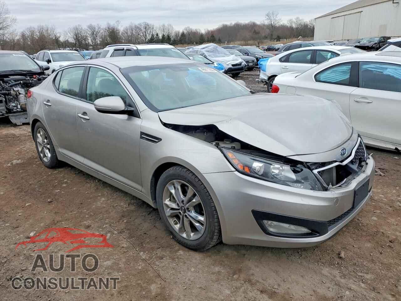 KIA OPTIMA 2011 - KNAGN4A64B5086846