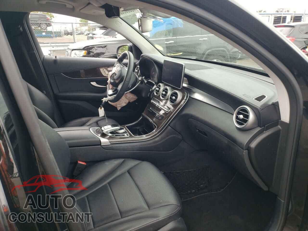 MERCEDES-BENZ GLC-CLASS 2017 - WDC0J4KBXHF159047
