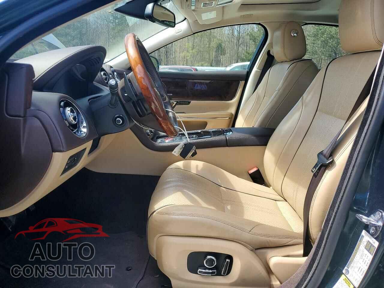 JAGUAR XJ 2017 - SAJWJ1CD3H8W07357