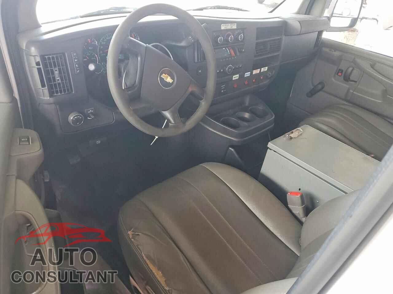 CHEVROLET EXPRESS 2013 - 1GCWGFCA7D1192742