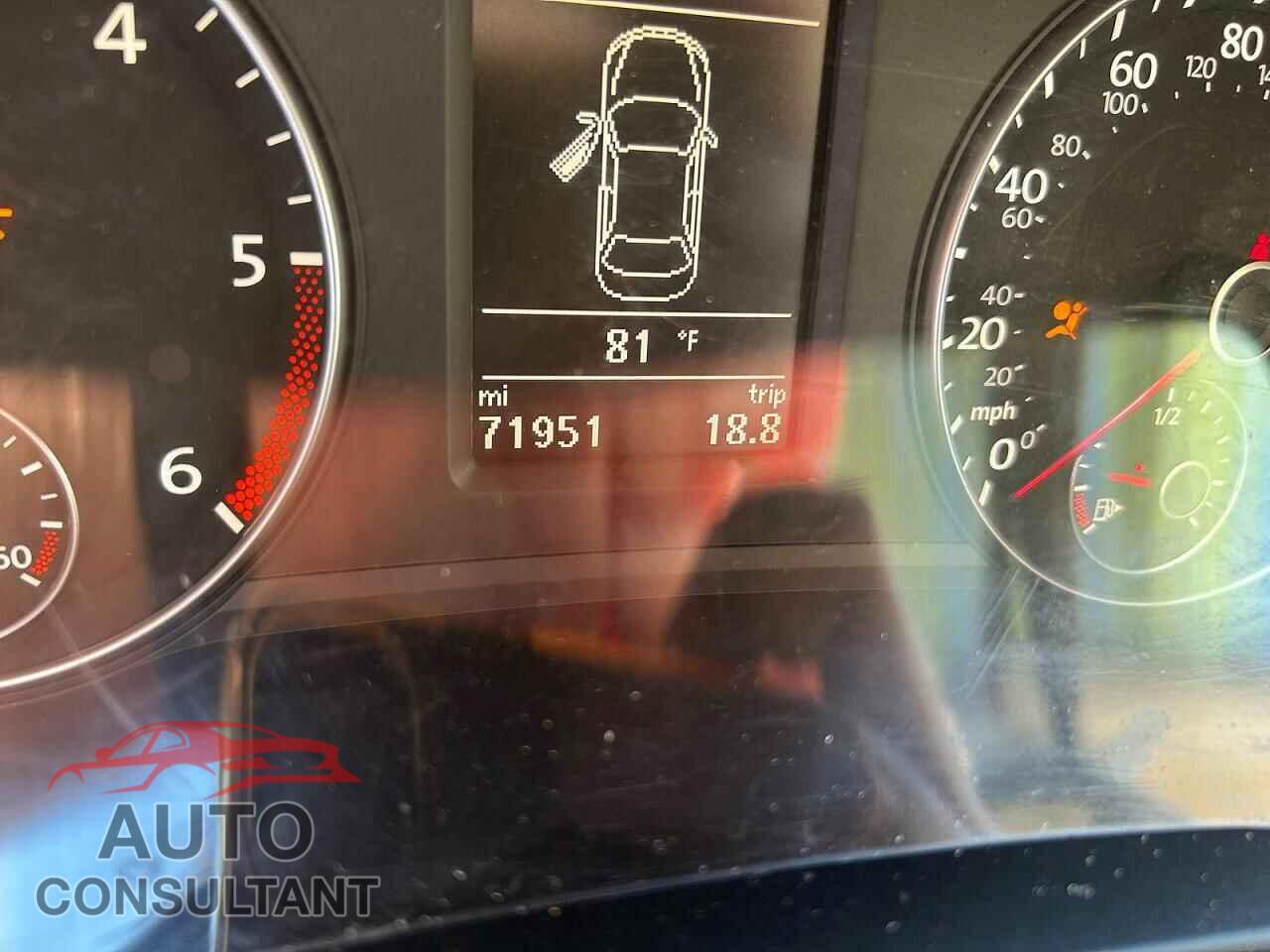 VOLKSWAGEN PASSAT 2014 - 1VWBN7A39EC002991