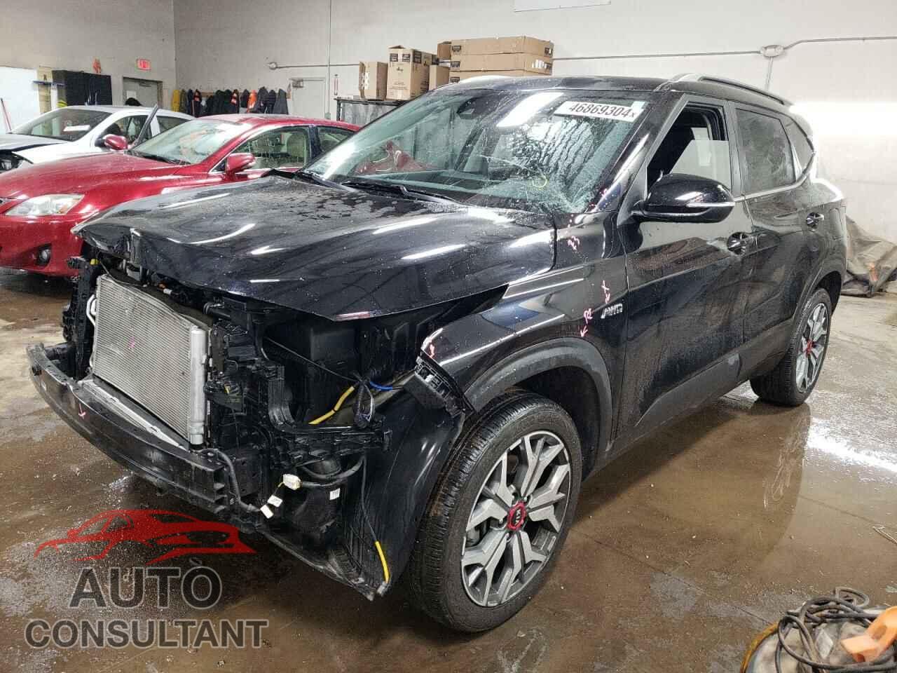 KIA SELTOS 2021 - KNDEUCA25M7157743