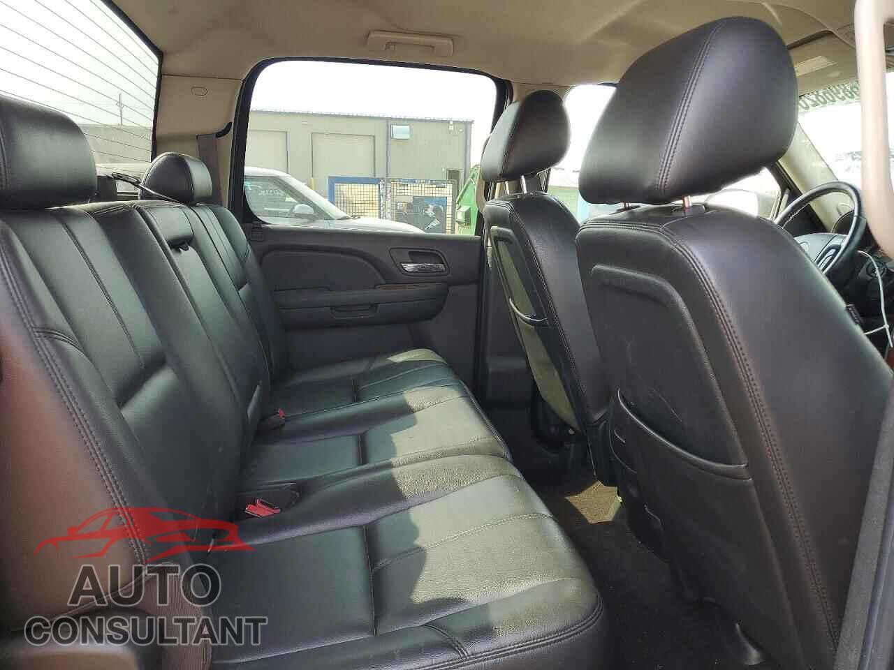 CHEVROLET SILVERADO 2011 - 3GCPKTE37BG167757