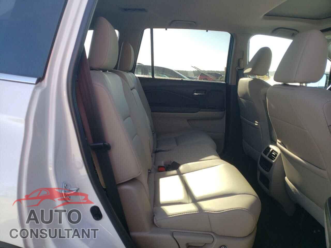 HONDA PILOT 2021 - 5FNYF5H54MB033251