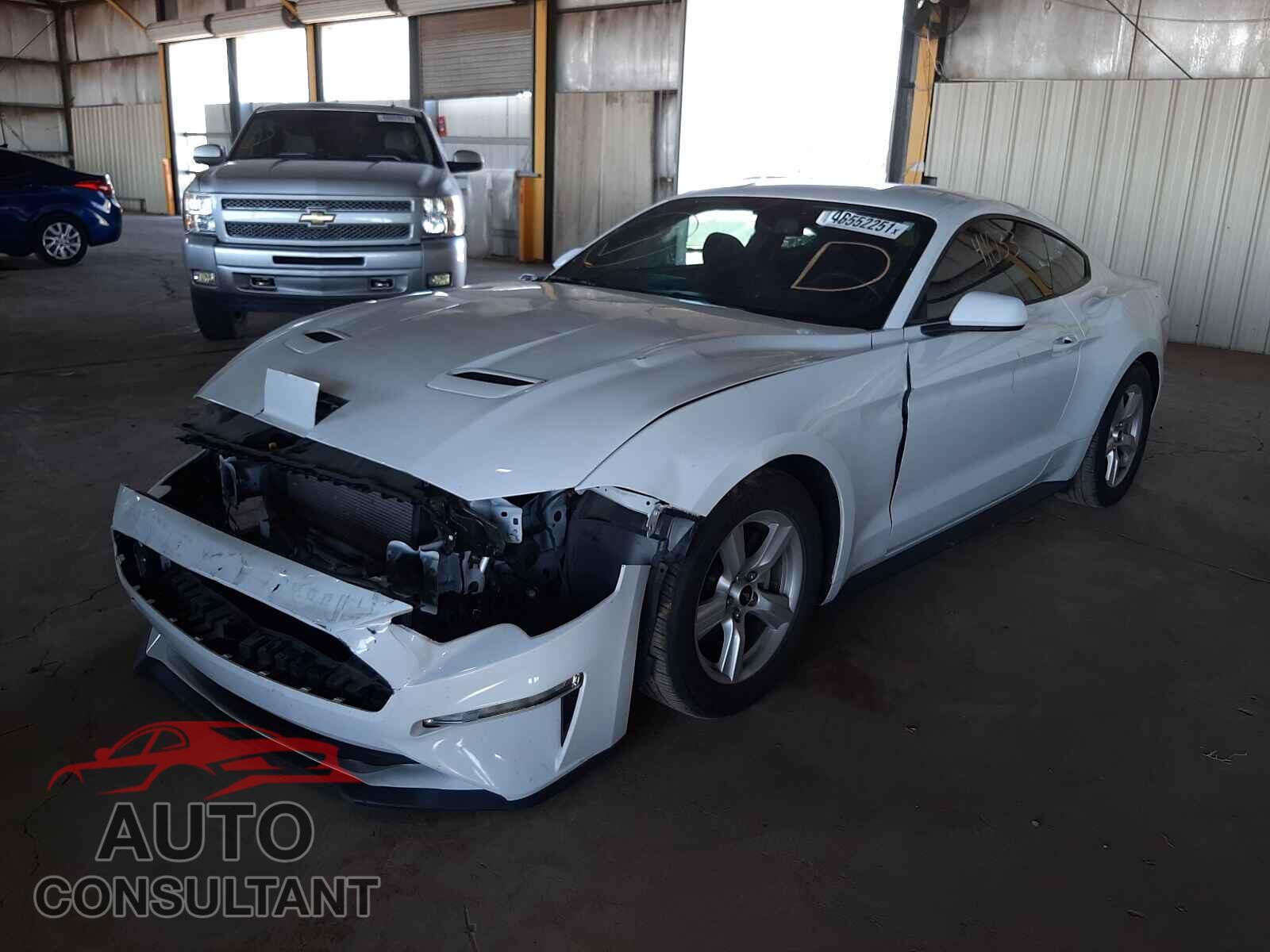 FORD MUSTANG 2018 - 1FA6P8TH6J5129232