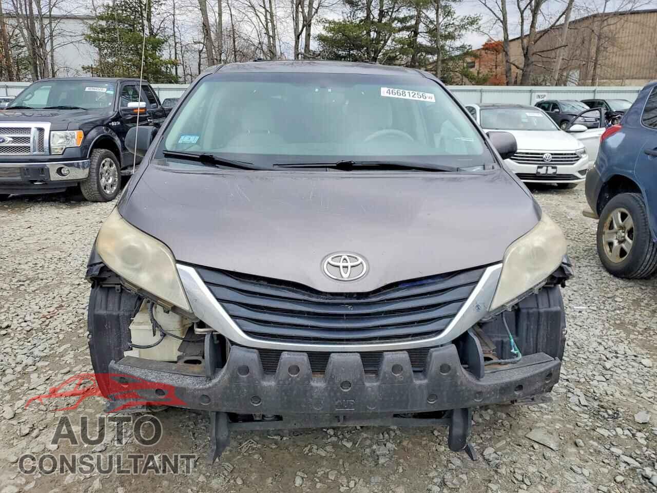 TOYOTA SIENNA 2011 - 5TDKK3DC7BS173779