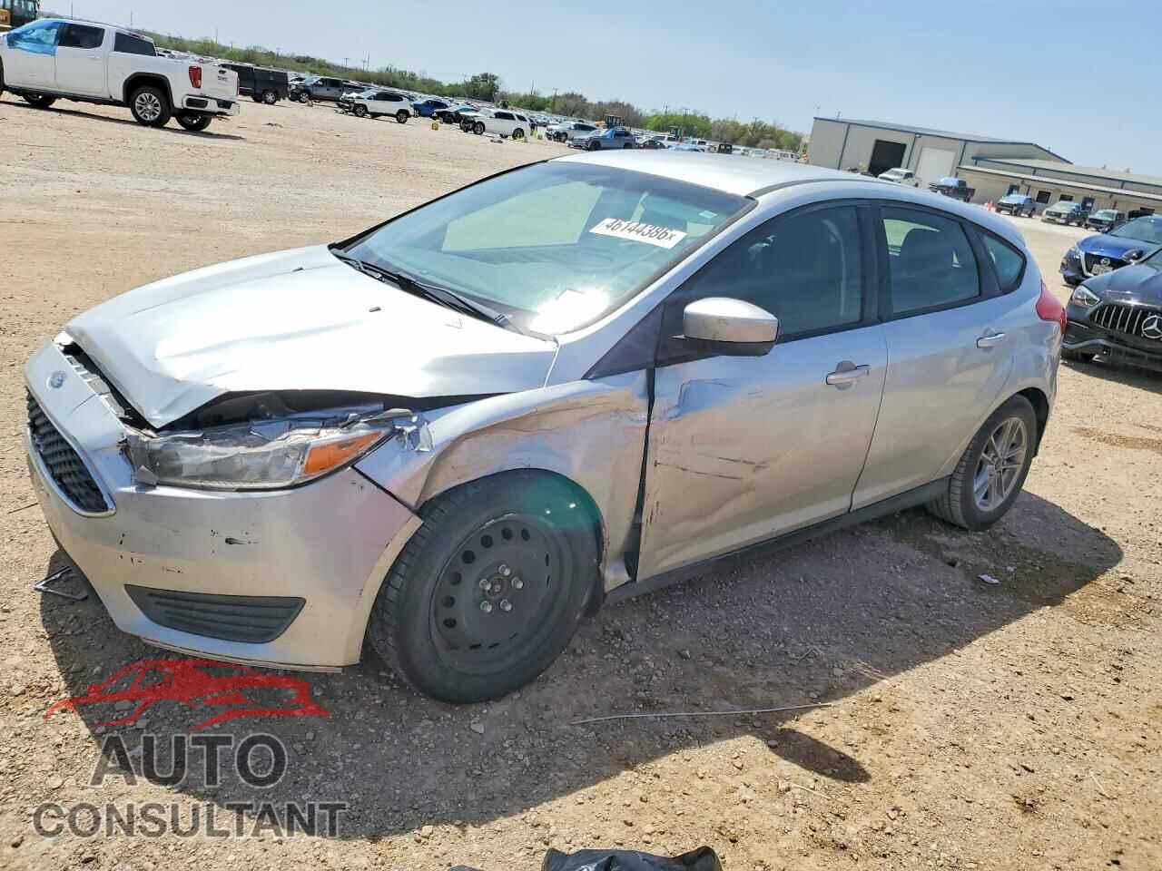 FORD FOCUS 2018 - 1FADP3K23JL218081