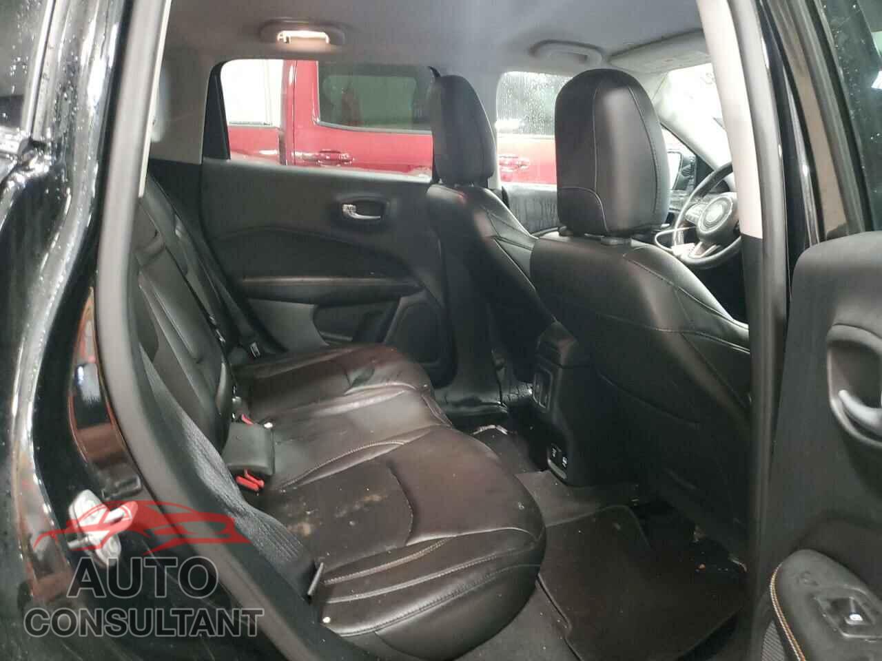 JEEP COMPASS 2018 - 3C4NJDBB1JT199489