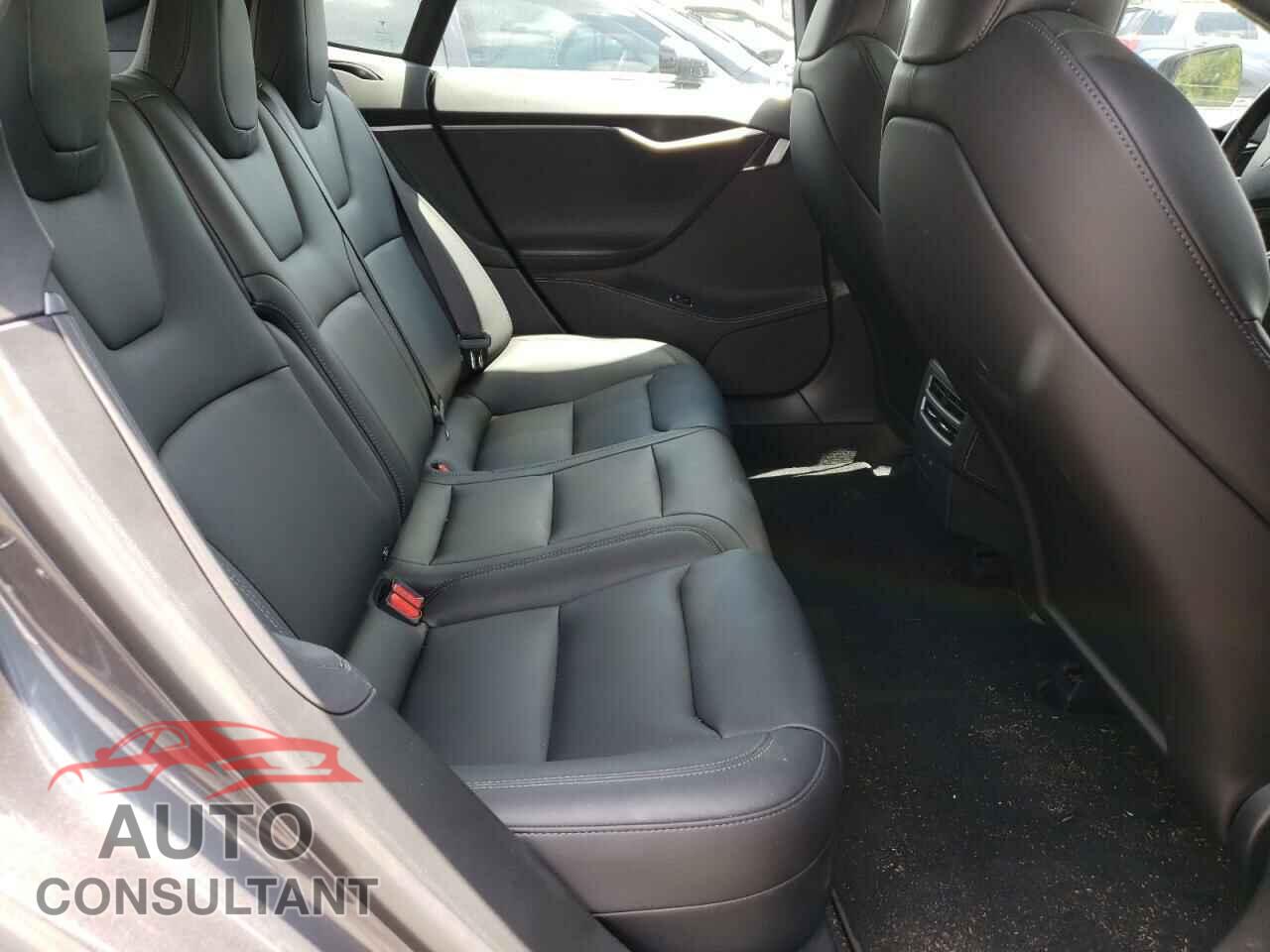 TESLA MODEL S 2020 - 5YJSA1E28LF411285