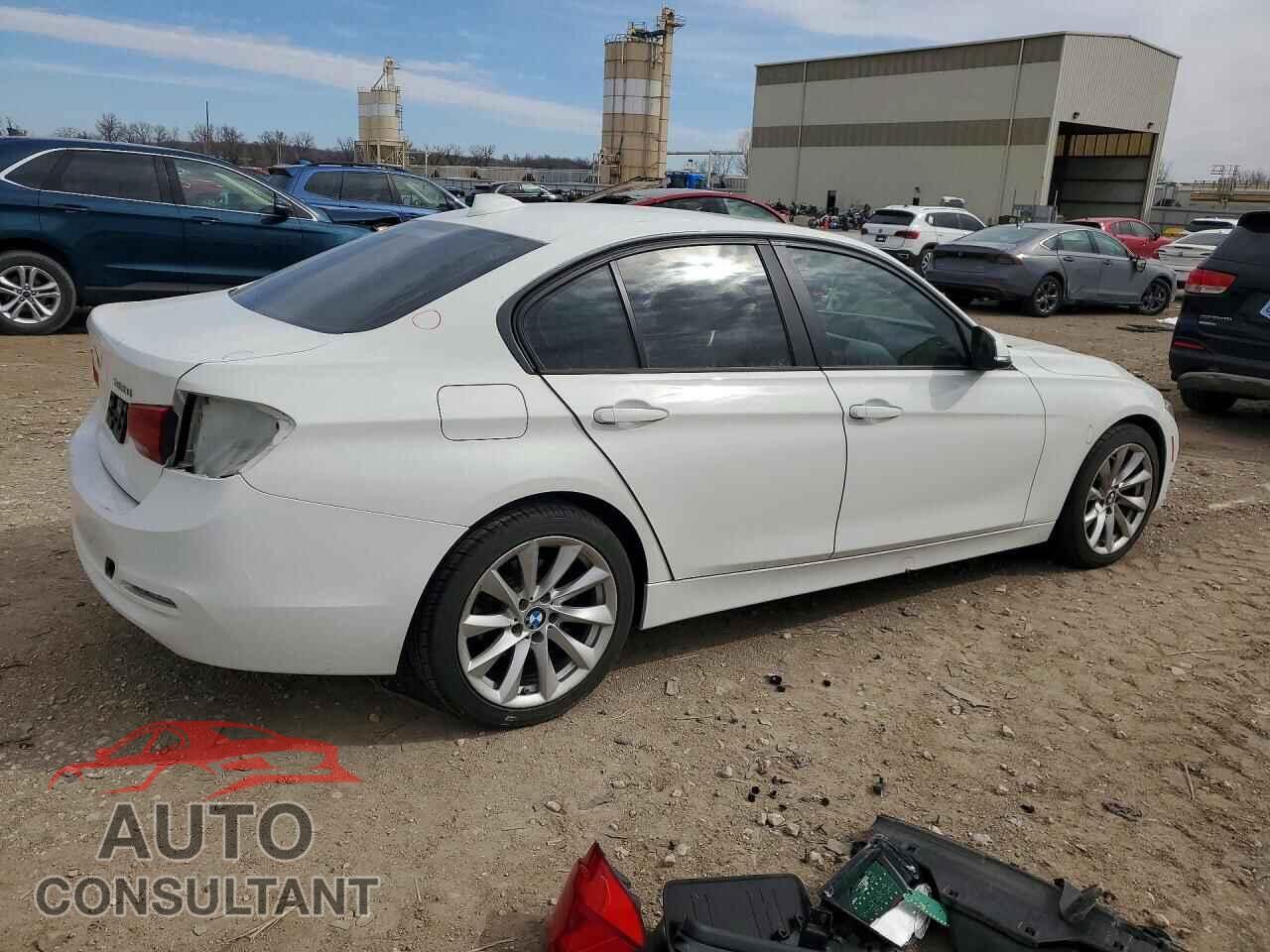 BMW 3 SERIES 2018 - WBA8A3C50JA505439