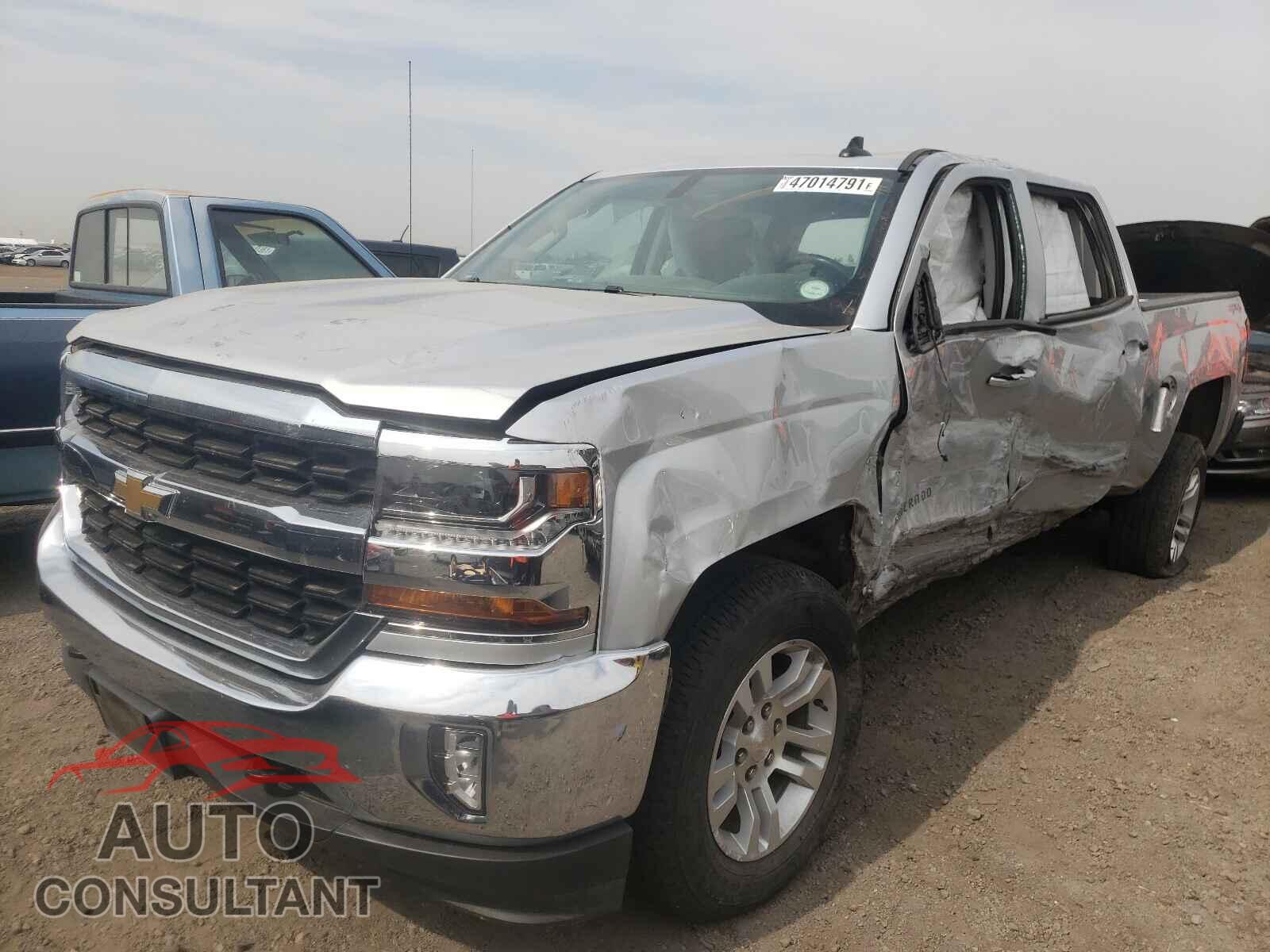 CHEVROLET SILVERADO 2018 - 3GCUKREC4JG458155