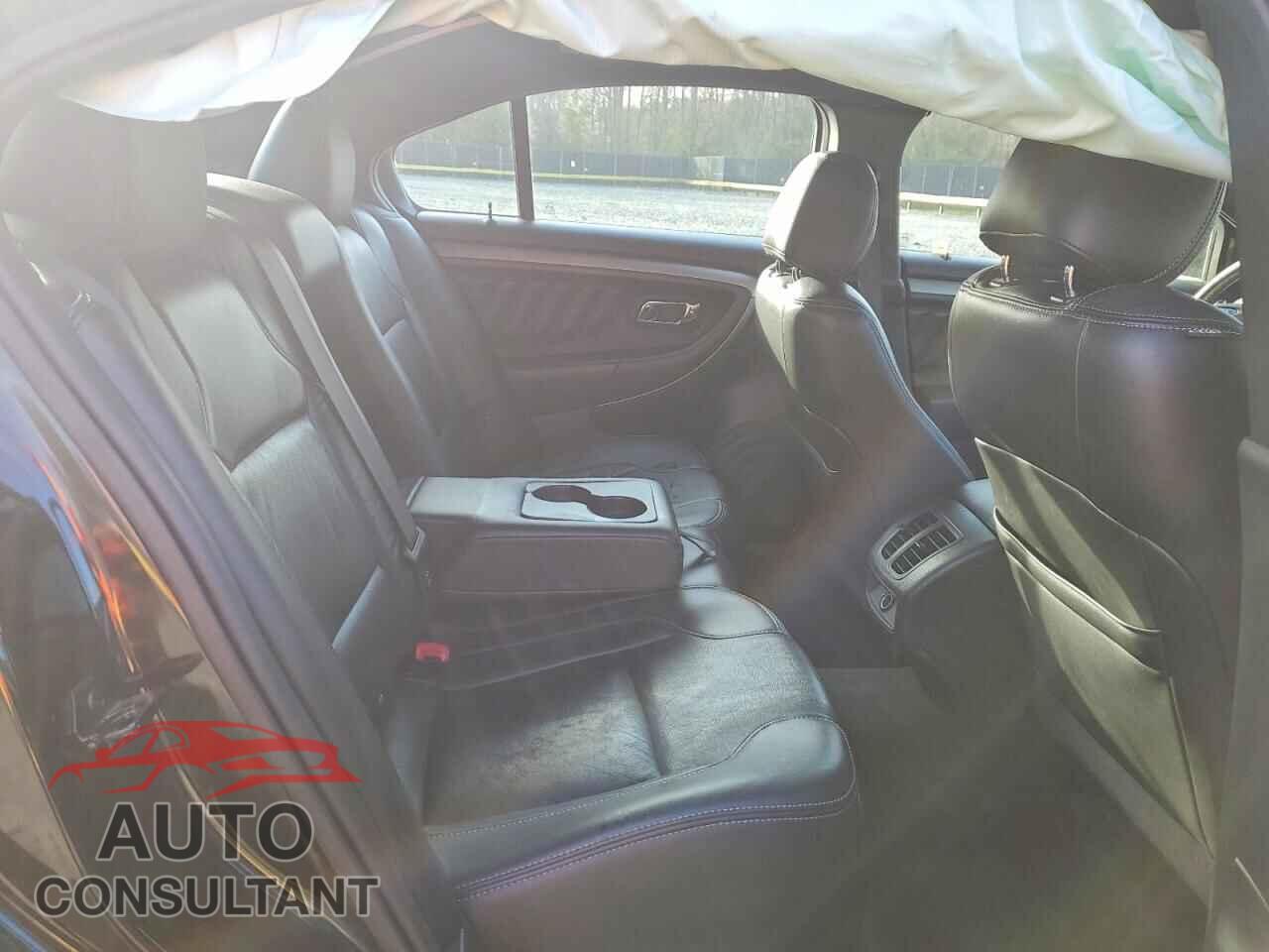 FORD TAURUS 2015 - 1FAHP2E88FG202468