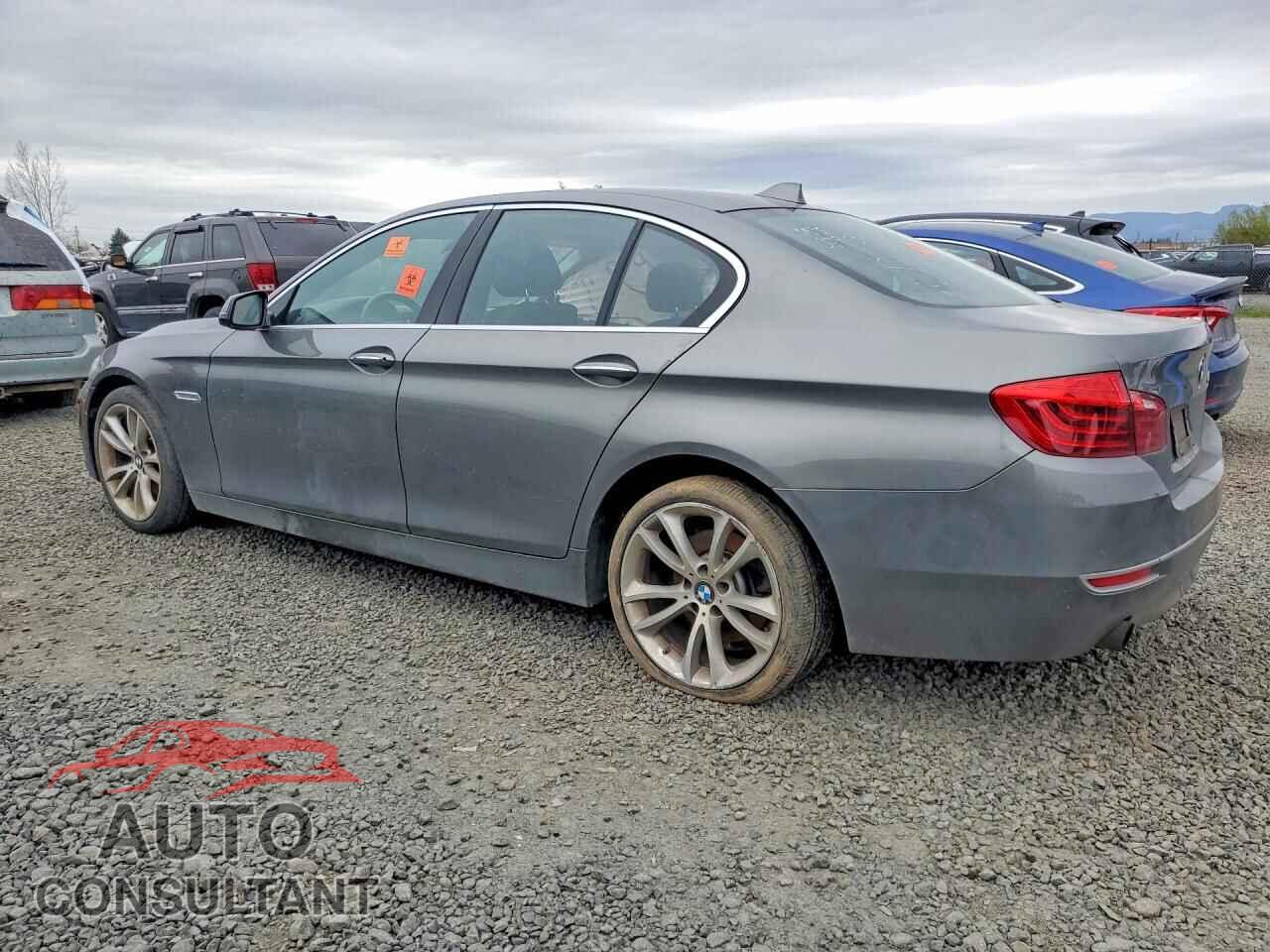 BMW 5 SERIES 2015 - WBA5B1C57FD920302
