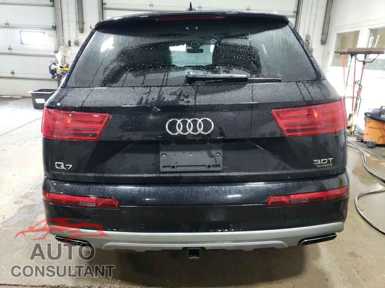 AUDI Q7 2018 - WA1LABF72JD013055