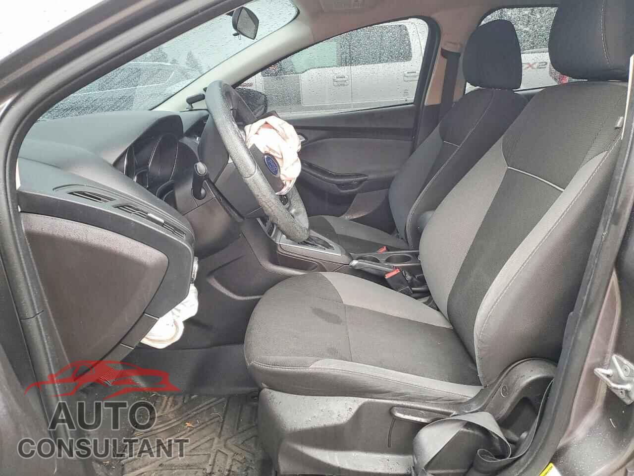 FORD FOCUS 2014 - 1FADP3F23EL271766