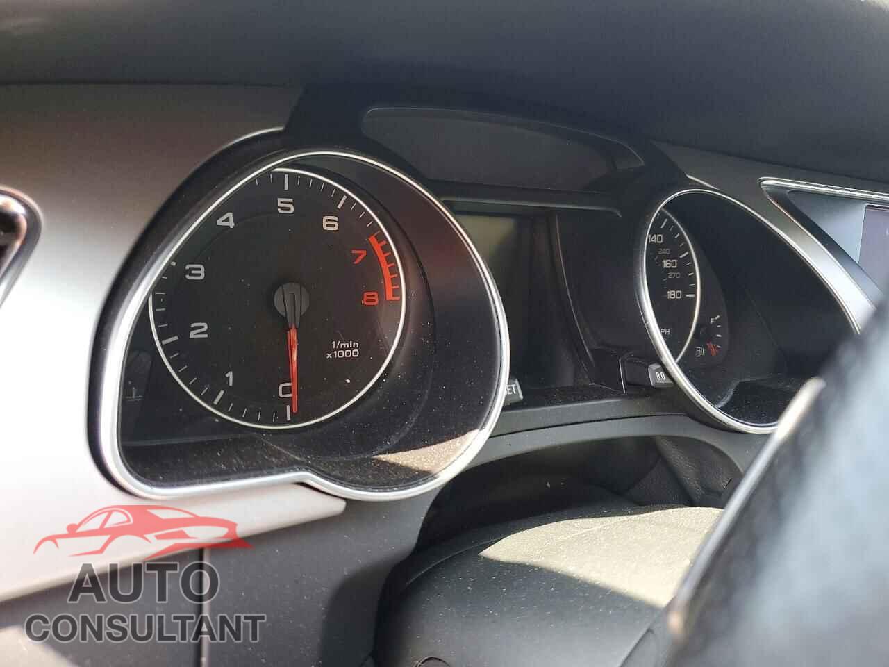 AUDI A5 2012 - WAULFAFR0CA007517