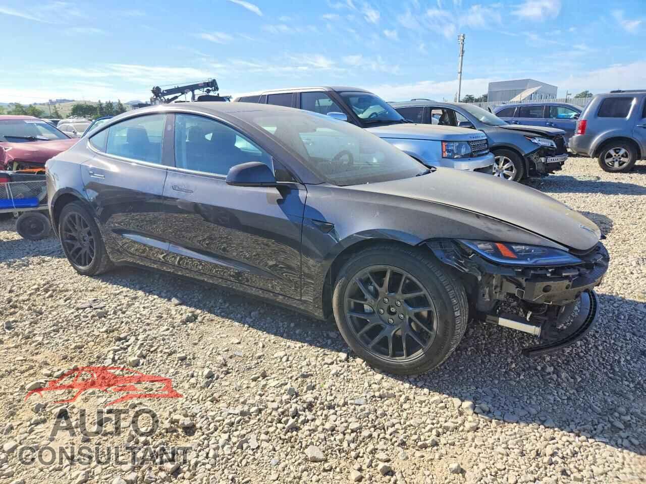 TESLA MODEL 3 2024 - 5YJ3E1EBXRF734089