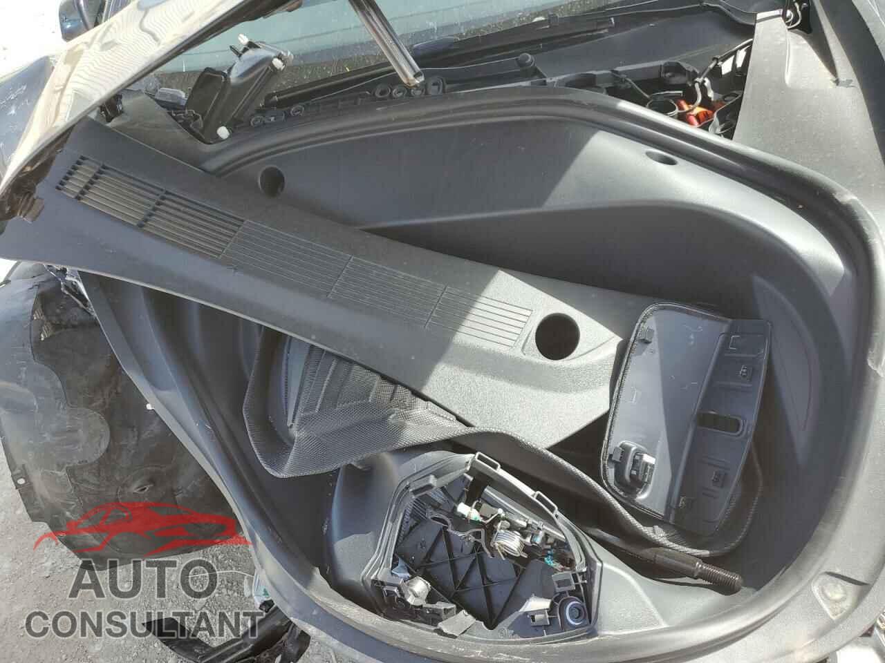 TESLA MODEL 3 2023 - 5YJ3E1EA9PF660183