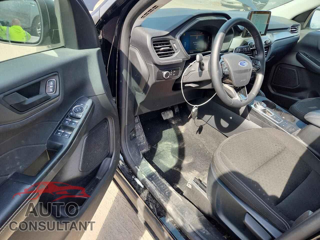FORD ESCAPE 2025 - 1FMCU0GN2SUB51156