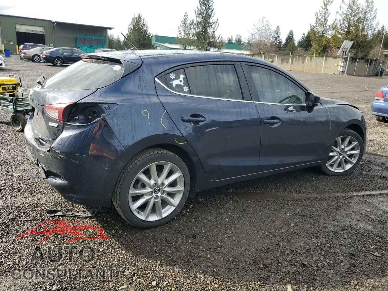 MAZDA 3 2017 - 3MZBN1L77HM119355