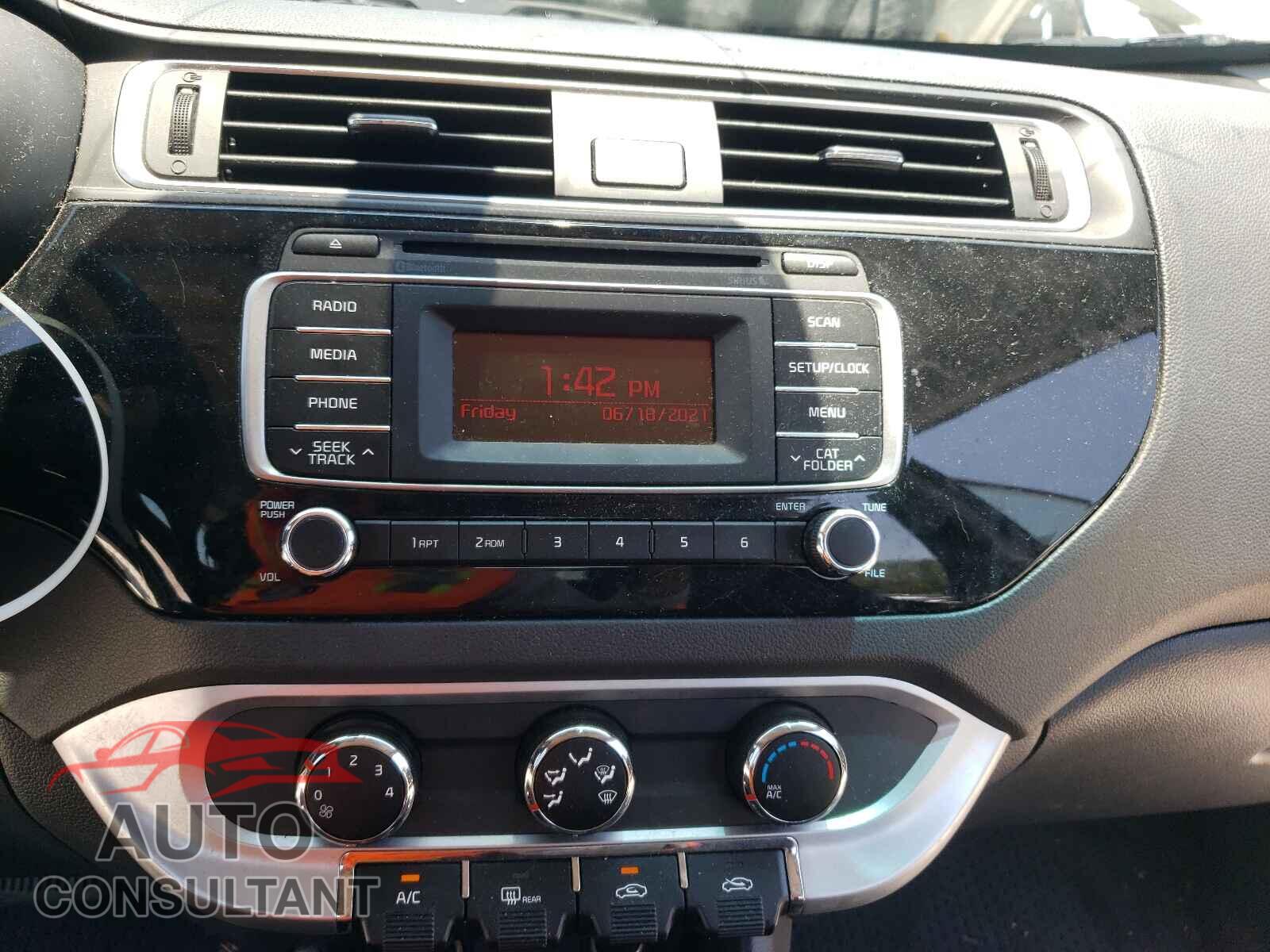 KIA RIO 2017 - KNADM4A3XH6057768