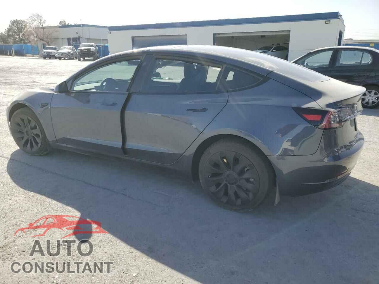 TESLA MODEL 3 2023 - 5YJ3E1EA7PF590196