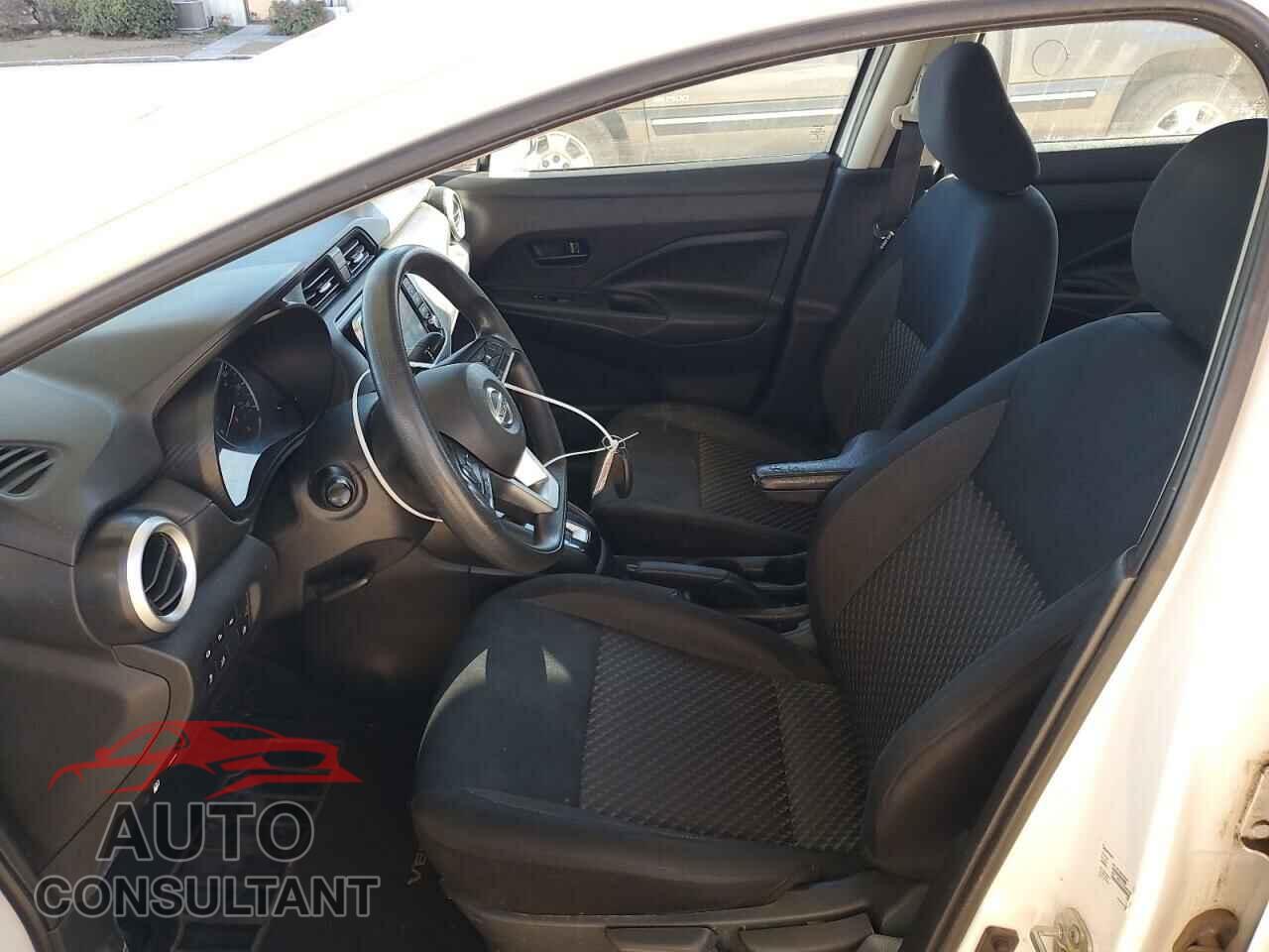 NISSAN VERSA 2020 - 3N1CN8DV4LL911655