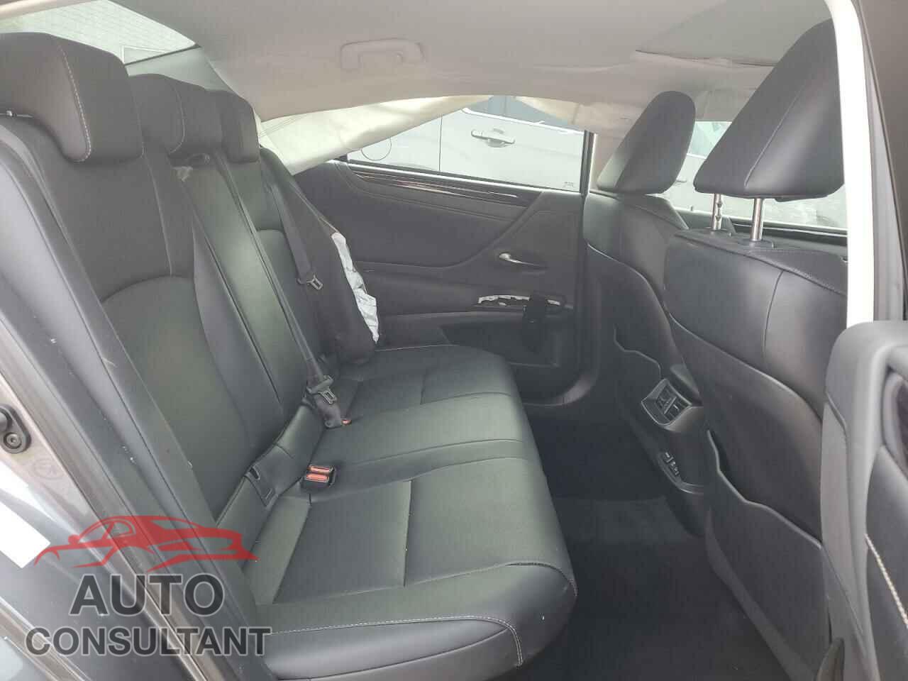 LEXUS ES300 2019 - 58AB21B15KU002017