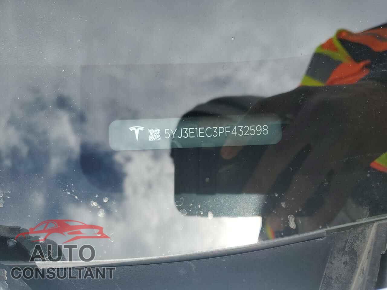 TESLA MODEL 3 2023 - 5YJ3E1EC3PF432598