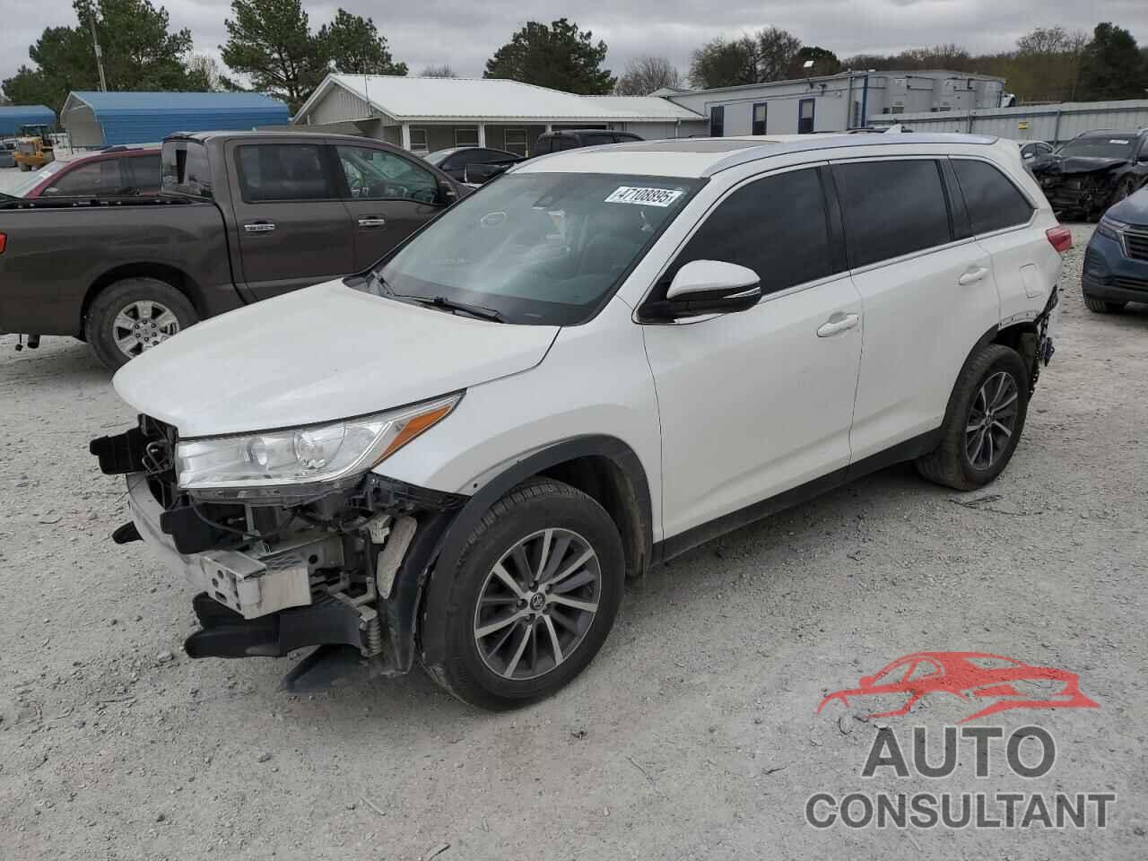 TOYOTA HIGHLANDER 2019 - 5TDJZRFH9KS574172
