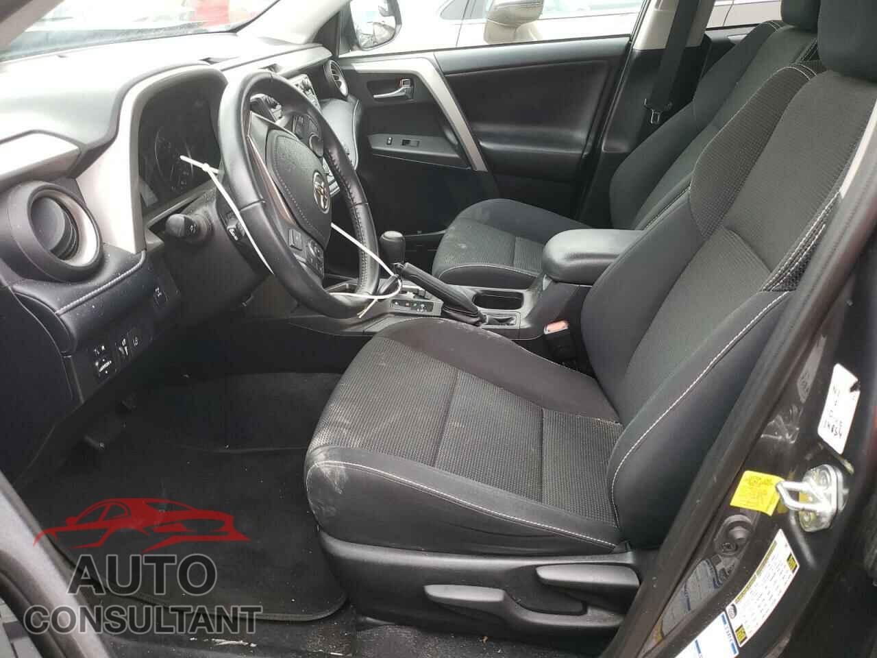 TOYOTA RAV4 2018 - 2T3RFREVXJW802471