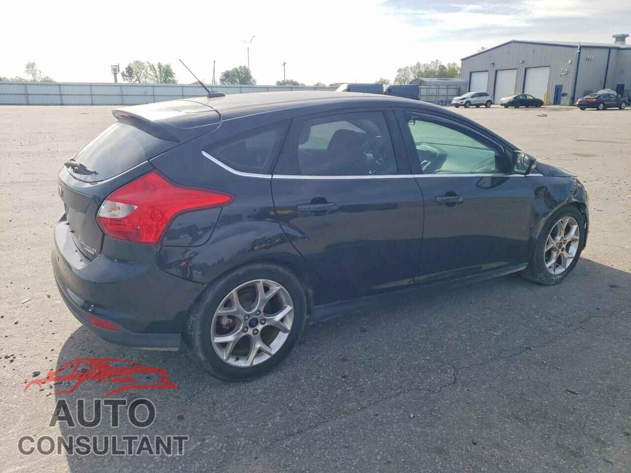FORD FOCUS 2014 - 1FADP3N22EL353800