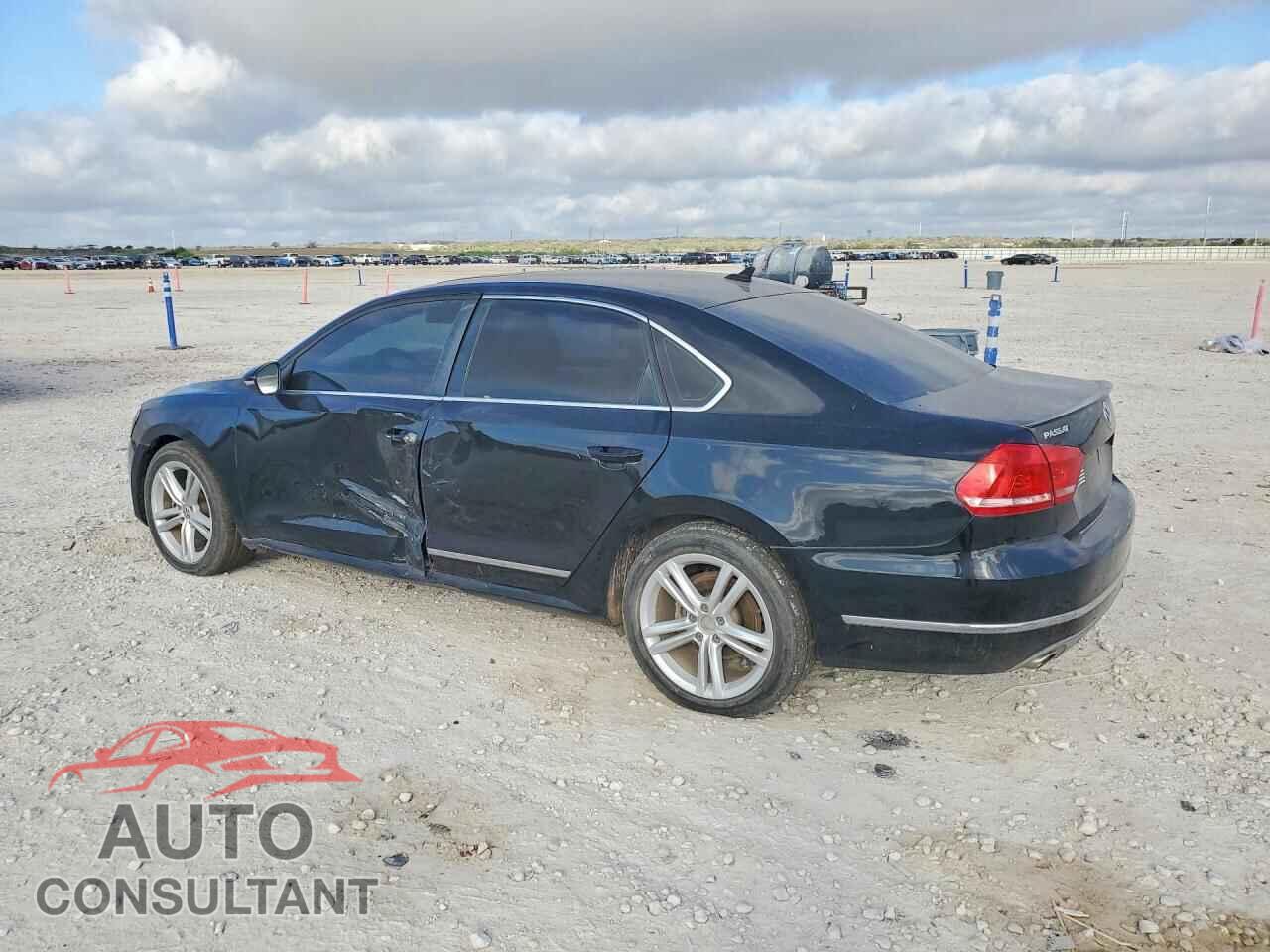 VOLKSWAGEN PASSAT 2012 - 1VWBN7A36CC055094