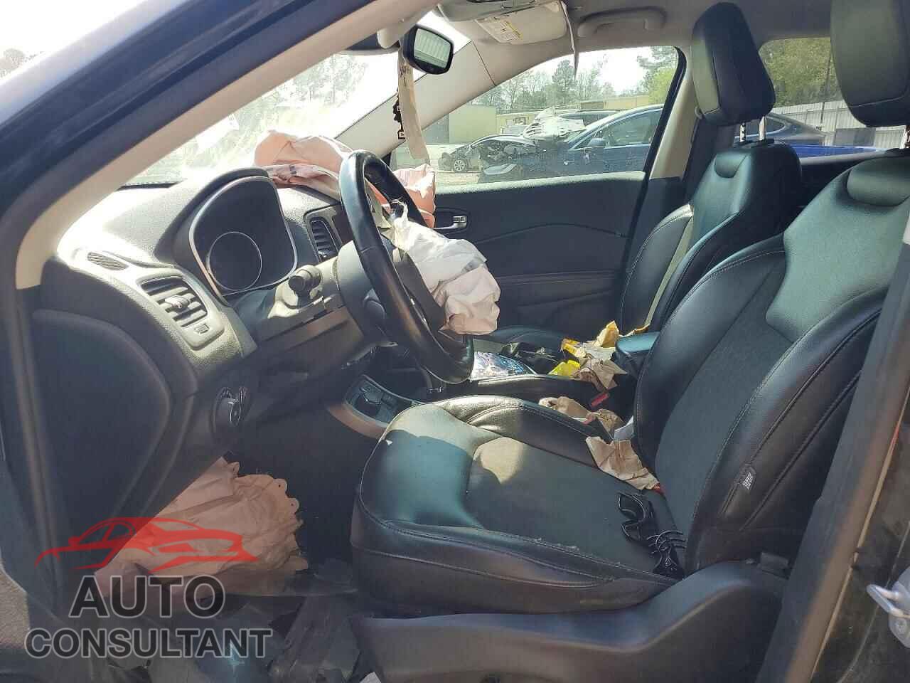 JEEP COMPASS 2018 - 3C4NJDBB4JT238334