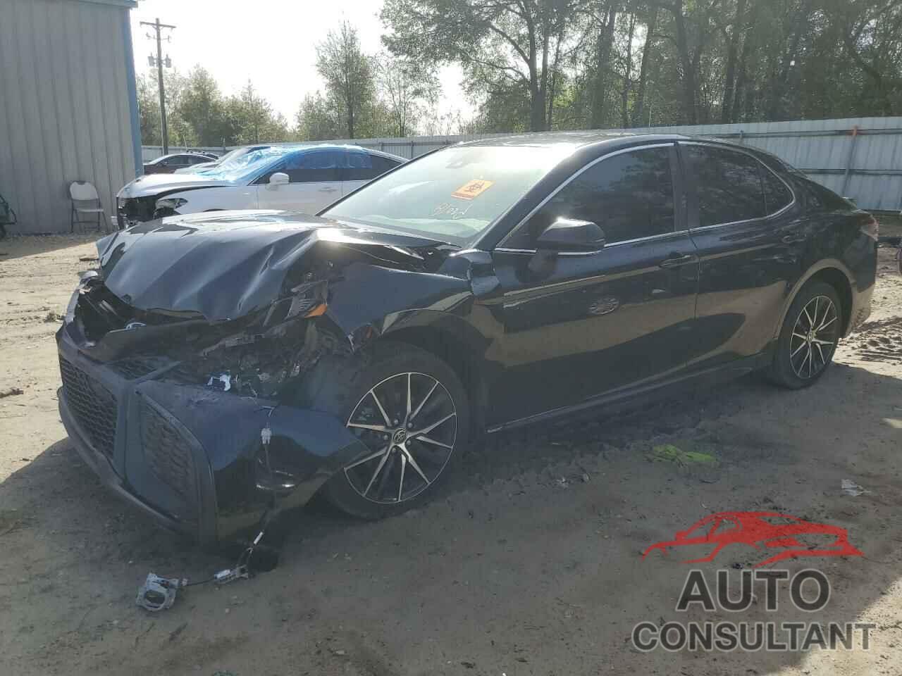 TOYOTA CAMRY 2022 - 4T1G11AK0NU631506