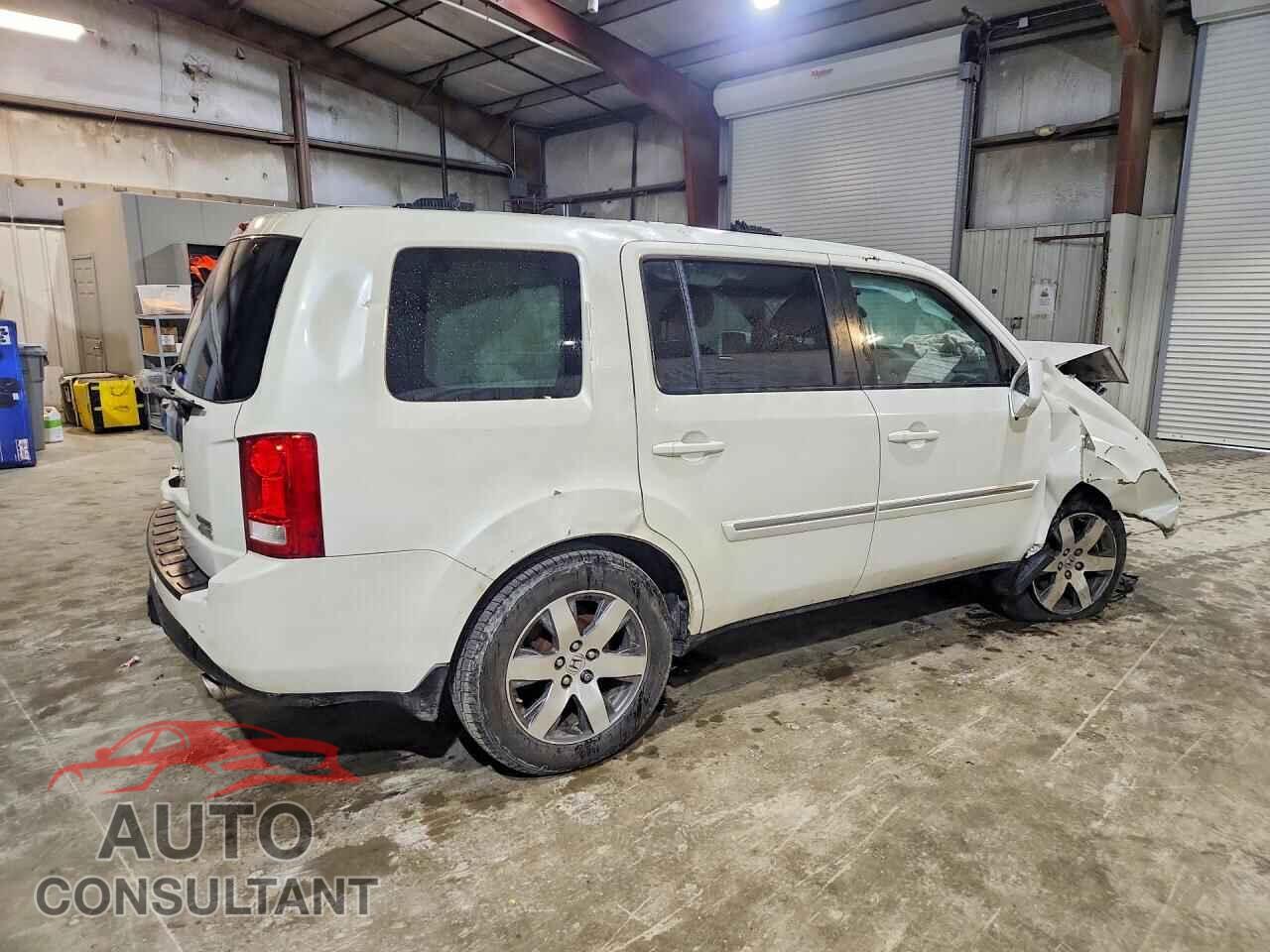 HONDA PILOT 2015 - 5FNYF4H97FB007209