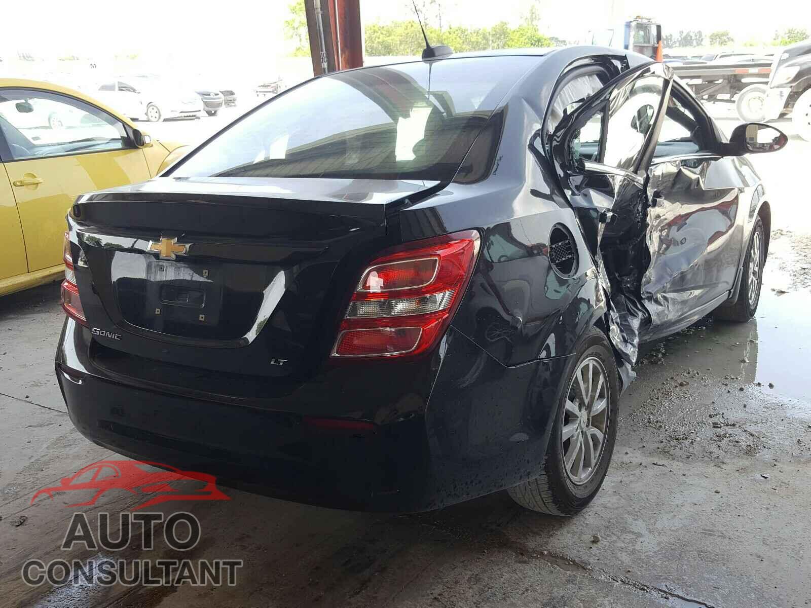 CHEVROLET SONIC 2017 - 1G1JD5SG7H4149745