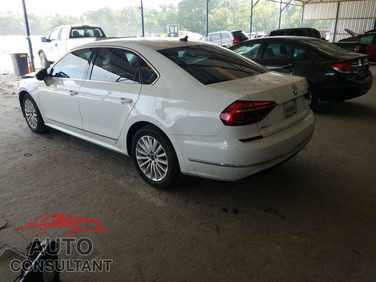 VOLKSWAGEN PASSAT 2017 - 1VWBT7A34HC052501