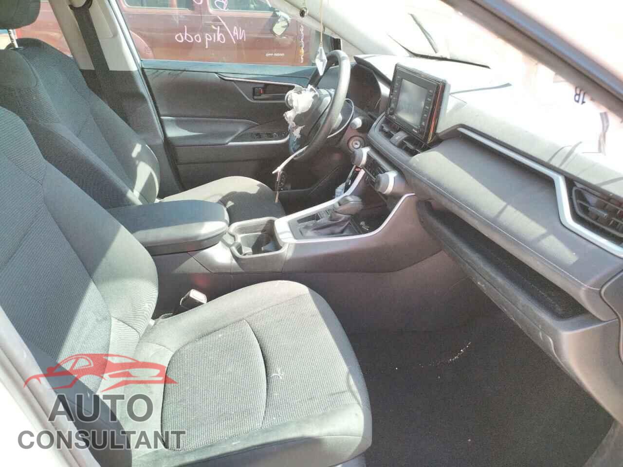 TOYOTA RAV4 2021 - 2T3H1RFV8MC098155