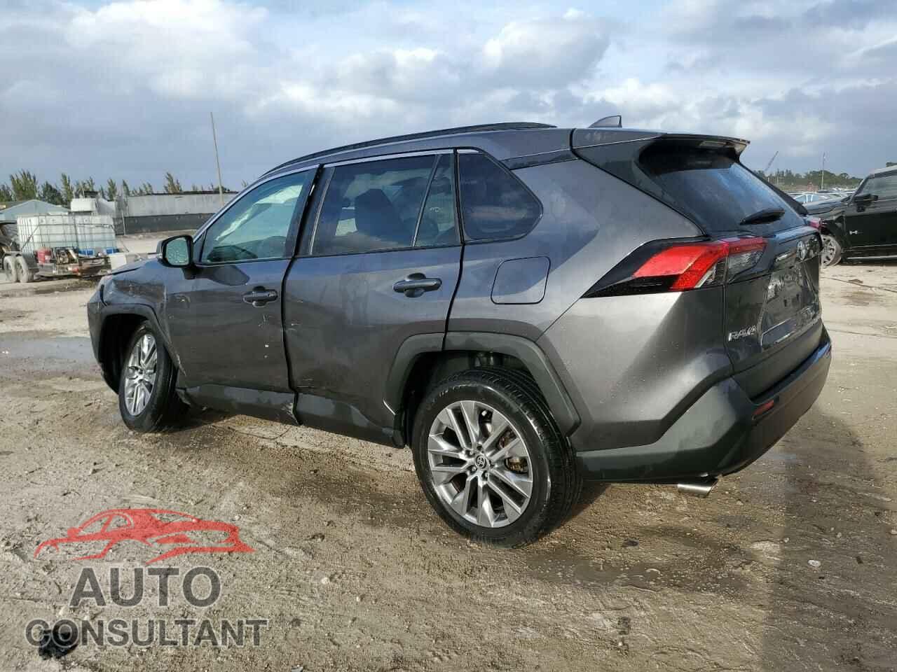 TOYOTA RAV4 2022 - 2T3C1RFVXNC202625