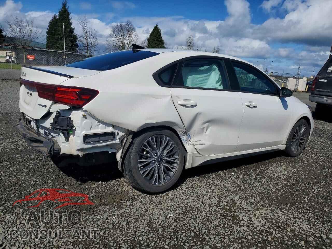 KIA FORTE 2023 - 3KPF54AD3PE661480