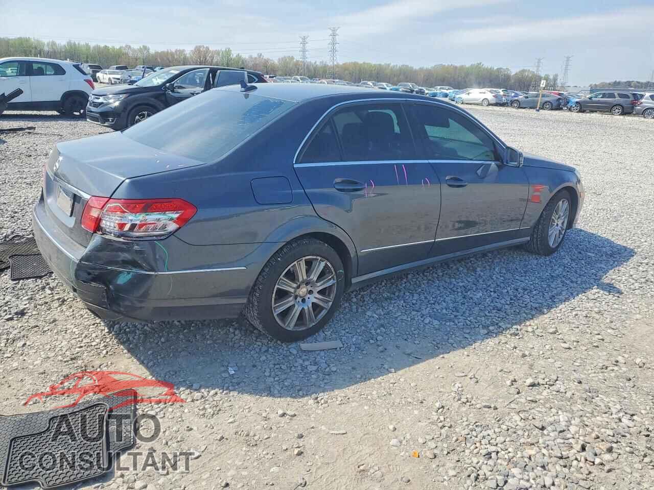 MERCEDES-BENZ E-CLASS 2013 - WDDHF5KBXDA747947