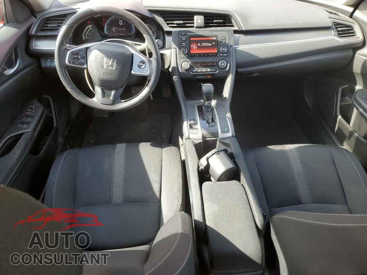 HONDA CIVIC 2019 - 2HGFC2F68KH568408