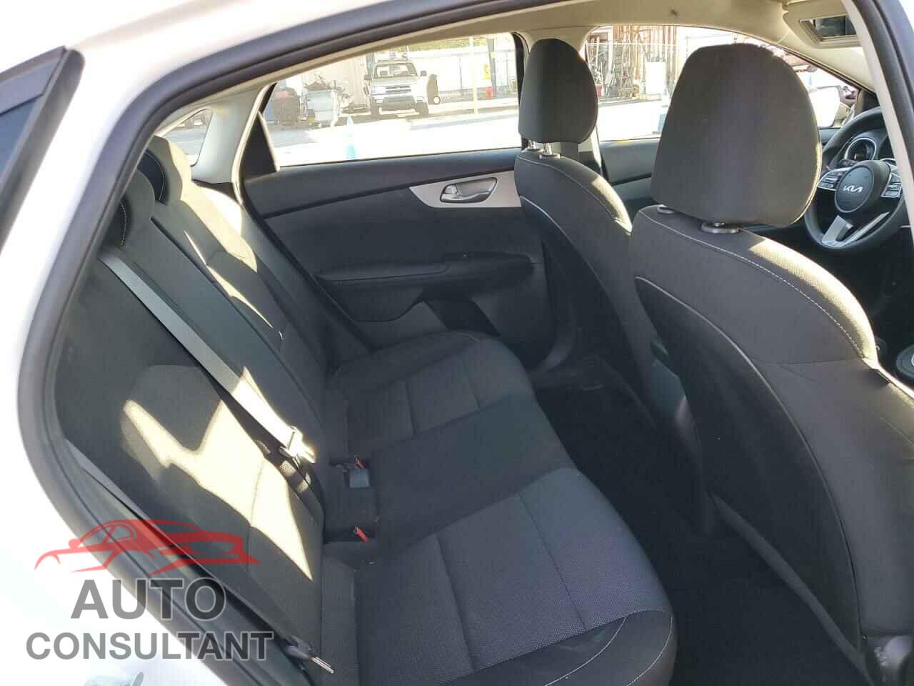 KIA FORTE 2023 - 3KPF24AD2PE551075