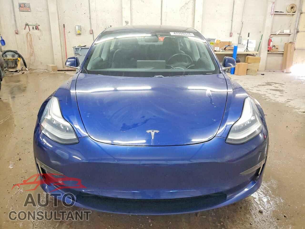 TESLA MODEL 3 2018 - 5YJ3E1EB3JF120215