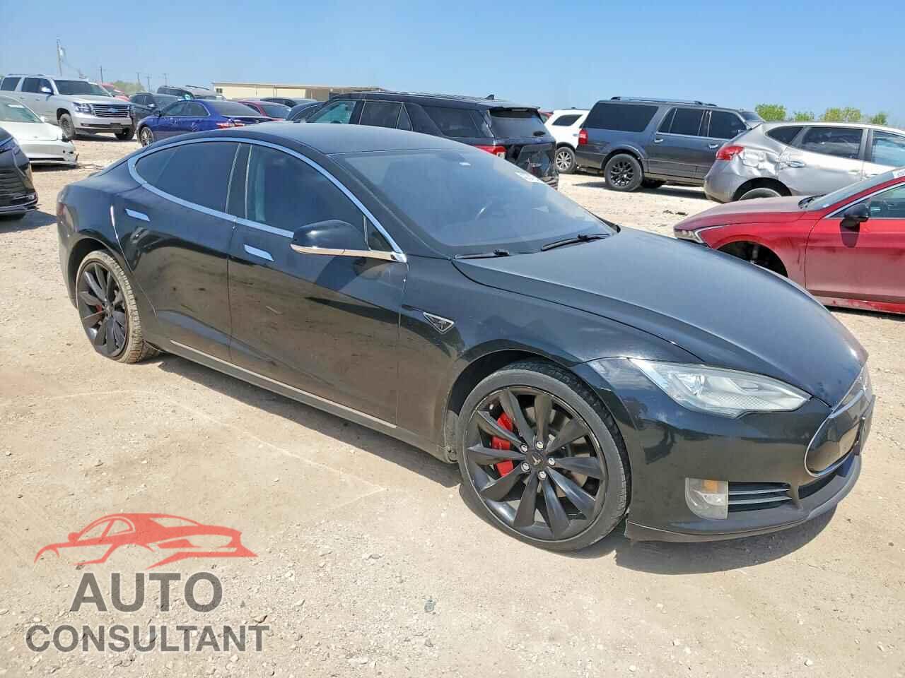 TESLA MODEL S 2013 - 5YJSA1DP2DFP13248