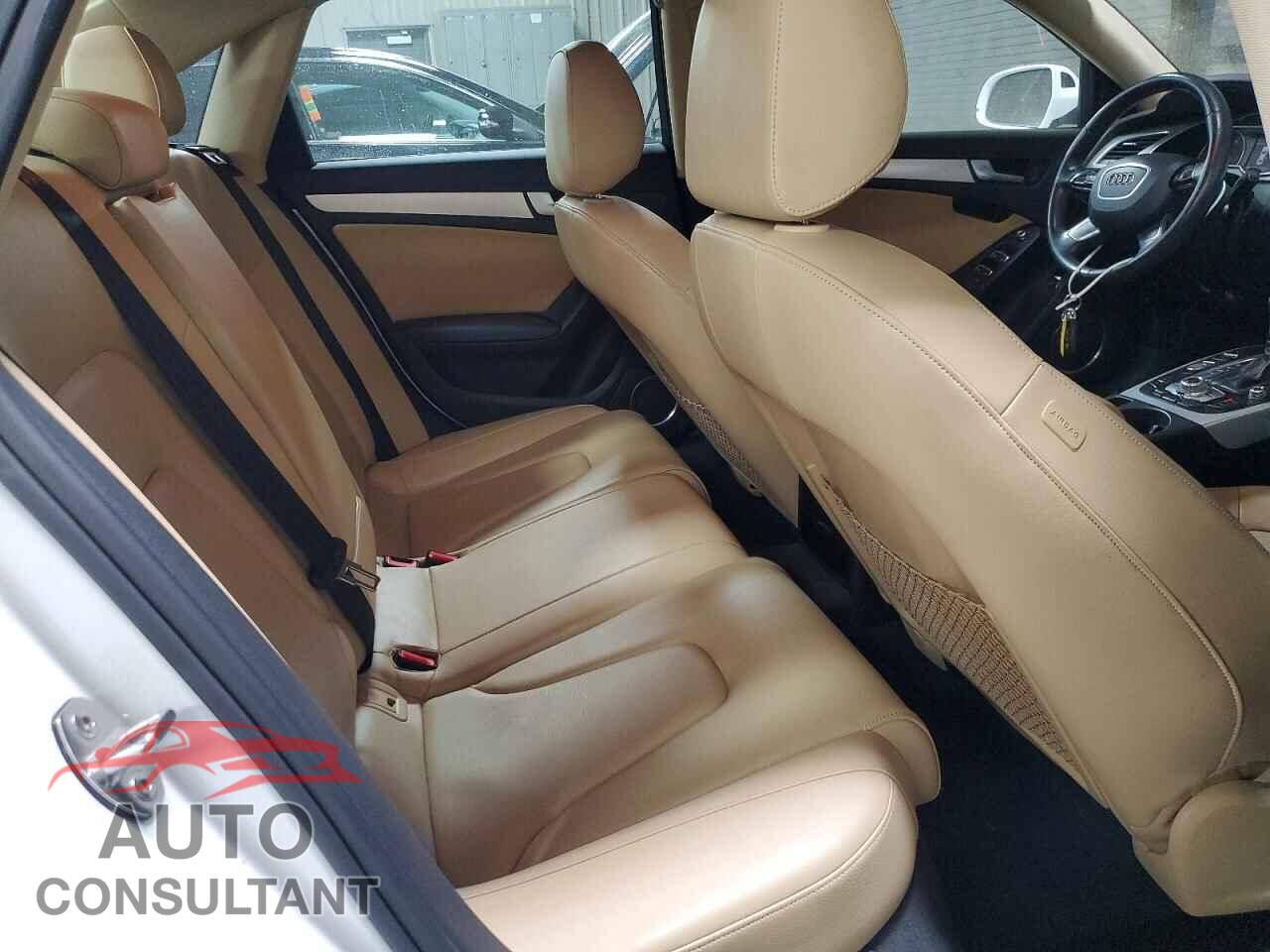 AUDI A4 2013 - WAUKFAFL7DN031752