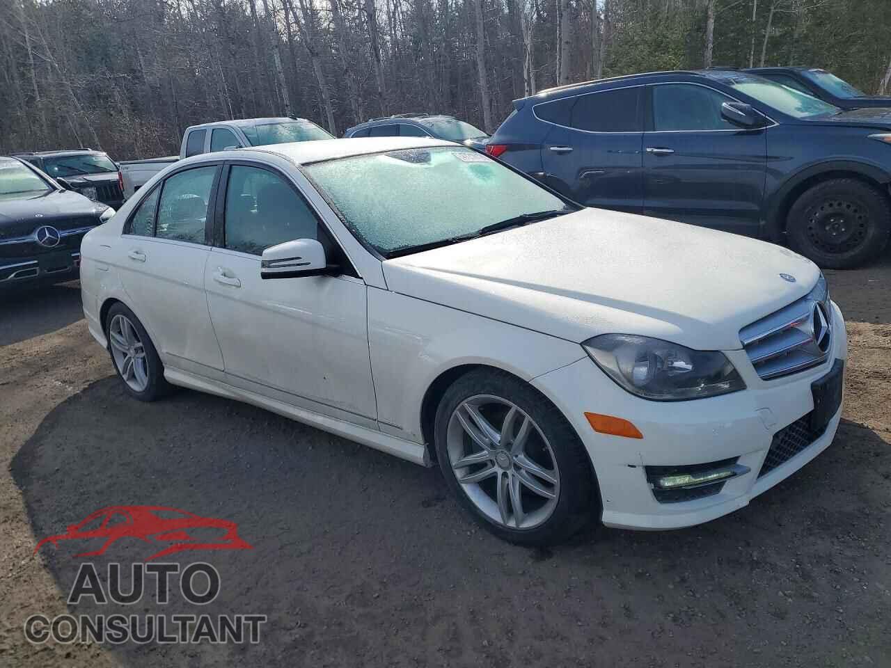 MERCEDES-BENZ C-CLASS 2012 - WDDGF8FB3CA734897