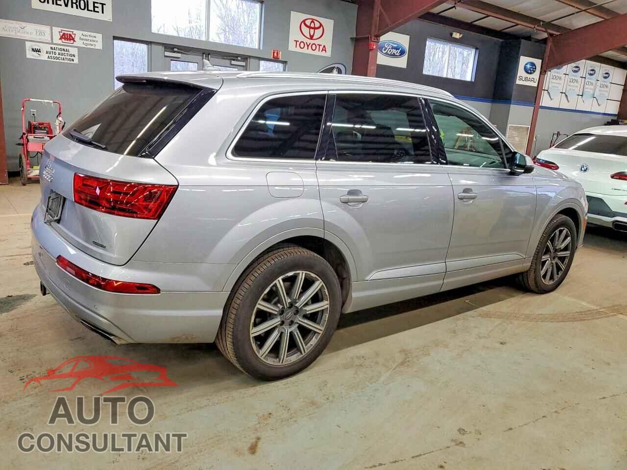 AUDI Q7 2018 - WA1LHAF79JD024799