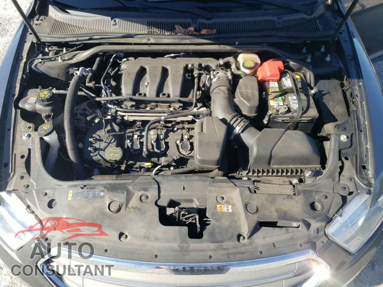 FORD TAURUS 2018 - 1FAHP2E88JG103724
